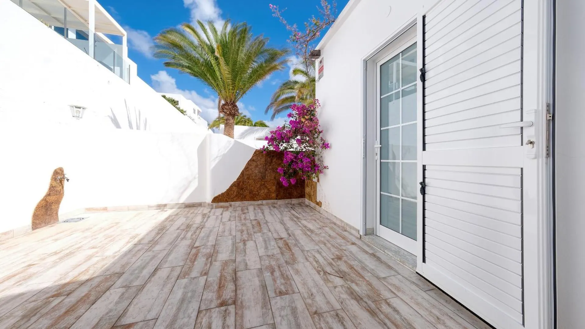 Сasa de vacaciones Villa L Azdora La Concha Luxury House-Shared Pool Playa Honda